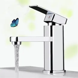 Modern Chrome Bathroom Basin Kran Singelhandtag Sink Mixer Tappdäck monterad ny och varm försäljning