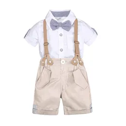 夏のスタイルの赤ちゃんの男の子の服は生まれたばかりの幼児の服2pcs半袖シャツ+サスペンダーショーツ紳士スーツ
