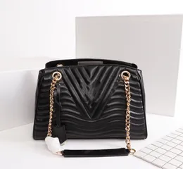 5A 2021 Classic Leather Bag Women embossing Handbags Womens Shoulder crossbody VINTAGE Clutch Tote Messensger Bags mix style wallets purse handbag M54868 M51496