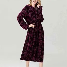 Kvinnor Stor Storlek Zipper Nattklänningar Velvet Blomstryckad Långärmad Midi Längd Badrock Sleepwear Spring Höst Hem Robes 3XL 210831