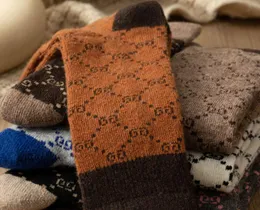 Mulheres inverno meias 5 pares espessos de malha de lã suave quente casual tripulação meias estilo vintage meias coloridas para mulheres e homens