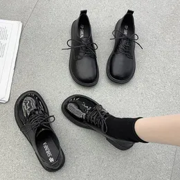Spring Autumn Women Oxford Shoes Black Lace Up Patent Leather Casual Shoes Round Toe Lolita Shoe Woman Flats mujer 8905N