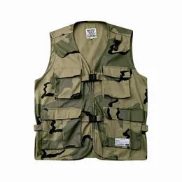 Mens Vests Japanese Retro Camouflage Multi-pocket Vest Men and Women Loose Single Breasted Sleeveless Jacket Harajuku Oversize Vest