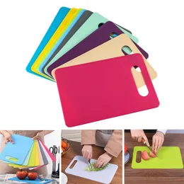 Non-slip Kitchen Plastic Vegetable Fruits Bread Cutting Board Outdoor Camping Food Cutting Board Kitchen Tool Chopping Blocks