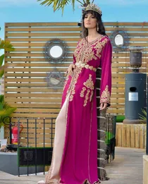 Elegant Fuchsia And Champagne Moroccan Kaftan Evening Dresses Gold Lace Appliques Beaded Long Sleeve Caftan Arabic Dubai Women Formal Wear Special Occasion Gowns