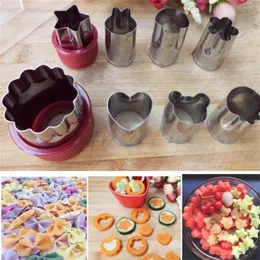 8PC Flower Fruit Mold Vegetabiliska skärare Sätta Rostfritt Stål Mini Cookie Cutters Mögel För Dekorativ Fruktkaka My-Inf0321 26 V2