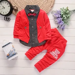 Одежда, хлопок весенние и осень мальчик джентльмен печатная рубашка, костюм галстука бабочки, письма случайные младенца из двух частей костюм 210309