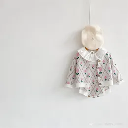 Ins Baby Girls Knitカーディガン秋の幼児の菱形ローズローカーファッション新生児の編み物の編み物かわいい子供たちのクライミングスーツS1537