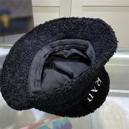 Varm vinterhattdesigner för Bucket Hat Winter Beanie Men Kvinnor Fashion Teddy Bonnet Beanie Designers Caps Hatts Mens Influence