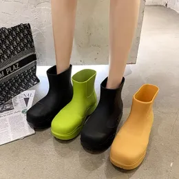GAI GAI GAI Boots Womens Candy Solid Colors Pink Triple Black Pistachio Frost Yellow Fashion Platform Martin Ankle Boot Round Toes Waterproof Outdoor 2021