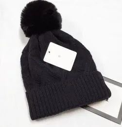 2021 Wholesale Winter caps Hats Women bonnet Thicken Beanies with Real Raccoon Fur Pompoms Warm Girl Caps snapback pompon 22