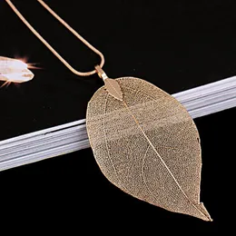 Pendant Necklaces Special Leaves Leaf Chain Jewelry Women Sweater Necklace Hollow Lightweight Fashion Autumn Accessories