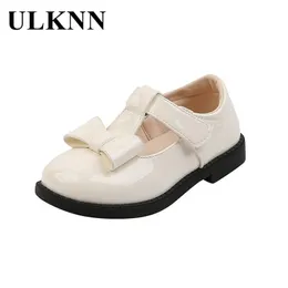 Sapatos de Couro Ulknn Children Moda Flats Sólidos Planos Primavera Calçado para Meninas Crianças 2021 Verão Princesa Party Shoes 23-33 210306