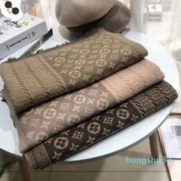 Sciarpa in cashmere imitazione autunno e inverno da donna modello vecchio europeo e americano lungo scialle caldo designer Long Weijin 180 * 70