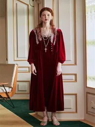 Robe Set Women Red Morning Gown Höst Vinter Sleepwear Elegant Lady Romantic Nightgown1