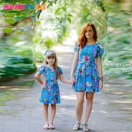 mother daughter dresses Deep V neck sleeveless family matching clothes mommy and me outfits moeder dochter kleding party dress 210713