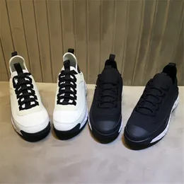 Hot Triple S Designer Shoes for Women Platform Sneakers Black White Hodowane trenerzy Moda Sport Sneakers Outdoor Casual Shoes