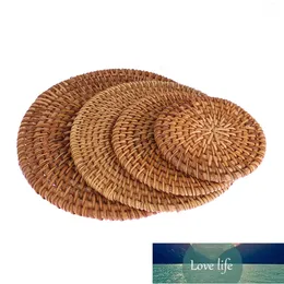 1 PC Okrągły Naturalny Rattan Izolacja Podkładka Pad Podkłady Miska Pad Handmade Table Cup Mats Akcesoria Dekoracji Kuchennej Akcesoria Fabryczna Cena Ekspertowa Jakość projektowa