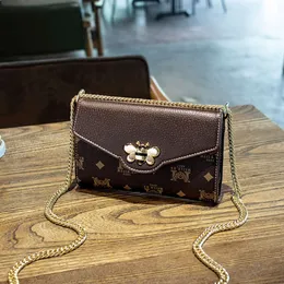 HBP Fashion Hong Kong IT Women's Bag 2021 New Fashion endupsile Chain Small Square Square Office One Counter Messenger Bage