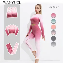 WANYUCL女性ヨガセットシームレスレギンス長袖クロップトップスポーツブラランニングパンツジム服フィットネスワークアウトスーツ210802