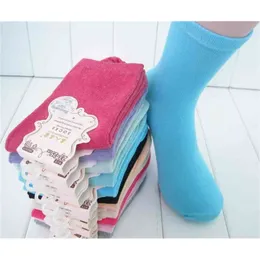 20 sztuk = 10 pairs Design Skarpety damskie z wysokiej jakości zimowym stylem Solid Color Media Corta 210720