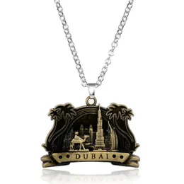 Kedjor Trendiga Trinket Dubai 3D Relief Building PatternTags Pendants Halsband Långlänk Kedja Halsband