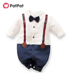 春と秋のコットンの赤ちゃんの男の子の模様の模倣長袖紳士弓ネクタイジャンプスーツロンパース赤ちゃんの服210528