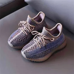 AOGT Autumn Children Shoes Boys Girls Sport Fashion Breathable Knitting Soft Bottom Non-Slip Kids Sneakers T21149 210913