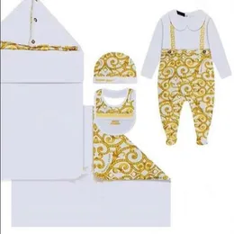 Footies 2021 Primavera Infantil Boygirl roupas conjunto de flores douradas romper para nascido macacão de bebê + chapéu + bib três peças roupas1