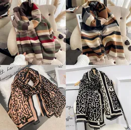 Sciarpe in cashmere a doppia faccia con stampa di lettere a griglia di design classico per le donne Inverno di lusso All-match Donne all'aperto Addensare Tenere al caldo Sciarpa a scialle in lana