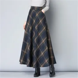 Mom High Waist Woolen plaid Skirts Autumn Winter Women's Plus Size Wool Maxi Female Fashion Casual Long Streetwear 210619