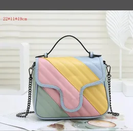 高品質のホットレディースファッションハンドバッグレトロプリントデザインショルダーバッグチェーンメッセンジャーバッグ女性迷彩袋