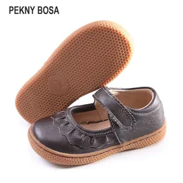 Pekny Bosa бренд малышей для девочек кожаные туфли детская обувь босиком обувь кроссовки мягкий подошве коричневый цвет бесплатная доставка размер 25-30 210306
