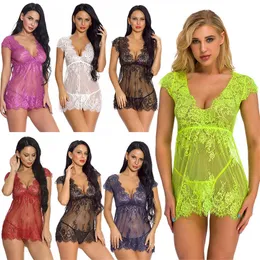 Hollow Out Sexiga Kvinnor Sexig Underkläder Sleepwear Broderi Transparent Lace Nightdress för damer 211208