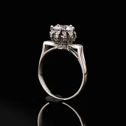 Luxury Bud Moissanite Ring Kvinnor Engagemang S925 Sterling Silver Ringar D Färg VVS1 1CT 65mm Fina smycken