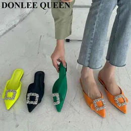 Slippers Chinelos De Mulher Ao Ar Livre Slides Feminino Primavera Verde Apontou Toe Marca Mula Plana Diamante Fivela Sandlias Lazer Preguioso 220307