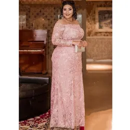 Plus Size Pink Full Lace Mother's Dresses Sheer Jewel Neck Long Sleeve Mother Of The Bride Dresses Elegant Floor Length Straight Wedding Guest Dress Evening Gowns