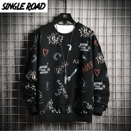 Singlesload crewneck sweatshirt män anime graffiti sweatshirts hip hop hajuku japanska streetwear black hoodie hoodies män 201112