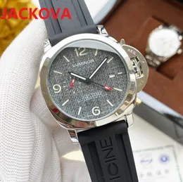 Erkek Tam Fonksiyonel Saatler Klasik Tasarım Erkekler İzle 44mm Kuvars Hareketi Spor Kol Saati Hediyelik Saat Rahat Kauçuk Deri Kayış Orologio