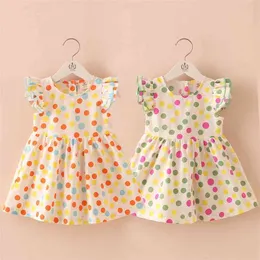 Sommar 2-10 år vacker söt söt barn pleat kort flyga ärme party prom polka dot klänningar för baby barn tjejer 210625