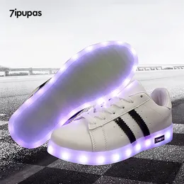 7ipupas 11 colori Unisex Led scarpe Coppia di moda led sneakers luminose Zapatos Hombre Led Light Shoe bambini ragazzo ragazza scarpa incandescente 210306