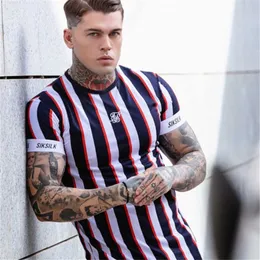 T shirt dla mężczyzn obdzierany tshirt lato mężczyźni odzież streetwear okrągły dekolt koszulka moda sik jedwabiu wydrukować krótki rękaw koszulki x0602