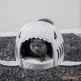 Deep sleep comfort cat bed Cat's house pets tent shark shape cozy cave beds Indoor Bed for cats pet bed in winter House for cat 210713