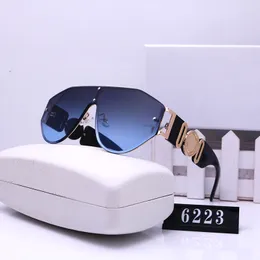 Luksusowe okulary przeciwsłoneczne Męskie okulary Kobiety projektant okularów przeciwsłonecznych marka jazdy okularami przeciwsłonecznymi dla mężczyzn Ochrona żywica V 6 kolorów z pudełkiem 2203011D ładny WW