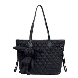 Shopping Bags Diamond Lattice Black for Women New Winter Elegant Shoulder Bag Classic Luxurious French Style Vintage 220309