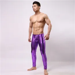 Moda Marka Mężczyźni Sexy Glittery Leather Man Sexy Fitness Legginsy Spodnie / Gejów Kompresja Skinny Spodnie X0723