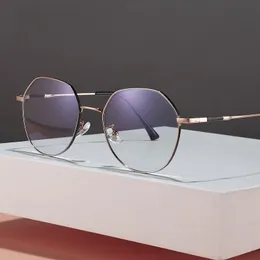 Óculos de sol da moda molduras óculos ópticos óculos de moldura de metal de óculos Man e mulher Anti-azul Lentes redondas de chegada de luz