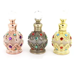 1pc 15mlビンテージメタル香水瓶アラブスタイルのエッセンシャルオイルの滴ボトルコンテナ中東雑草の装飾ギフト