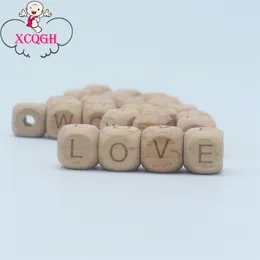 XCQGH 100 pcs Beech Beads de madeira 12mm Loose Jóias DIY DIY Brinquedo Brinquedo Madeira Teether Alfabeto 211106