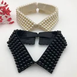 Kobiety Retro Handmade Frezowanie Faux Pearls Warstwy Bib Lapel Fake Collar Biżuteria Odpinany Naszyjnik Choker Cloth Accessory